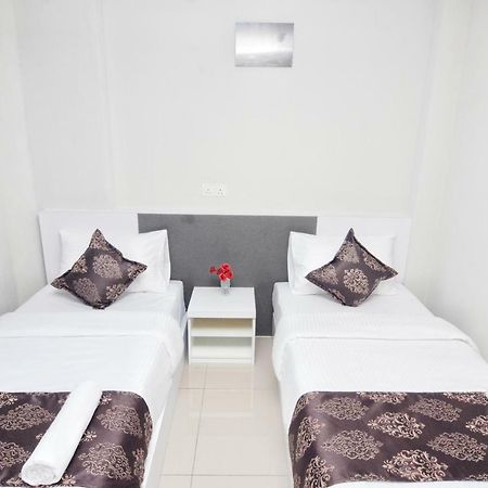 K Vila Hotel Sungai Petani Esterno foto