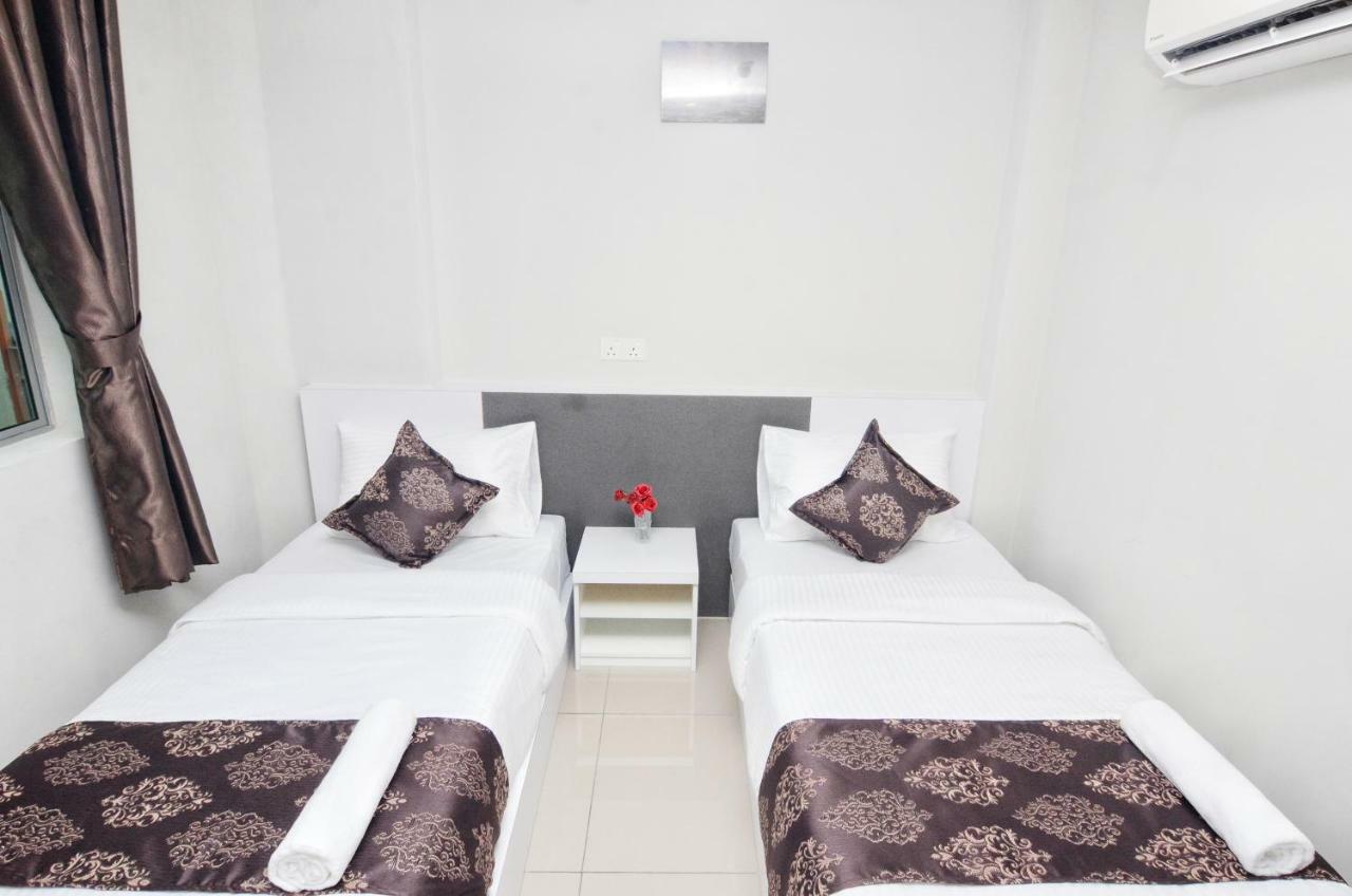 K Vila Hotel Sungai Petani Esterno foto