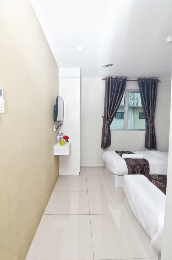 K Vila Hotel Sungai Petani Esterno foto